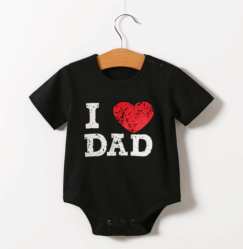 Little Gigglers World Short Sleeve Mom Dad Love Bodysuit